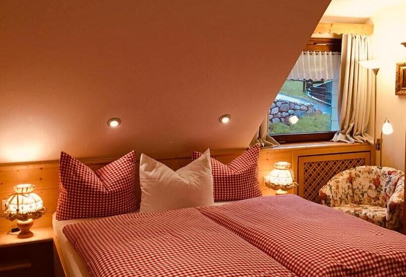 Номер Комфорт, Schwarzwald Hotel Kraeutle