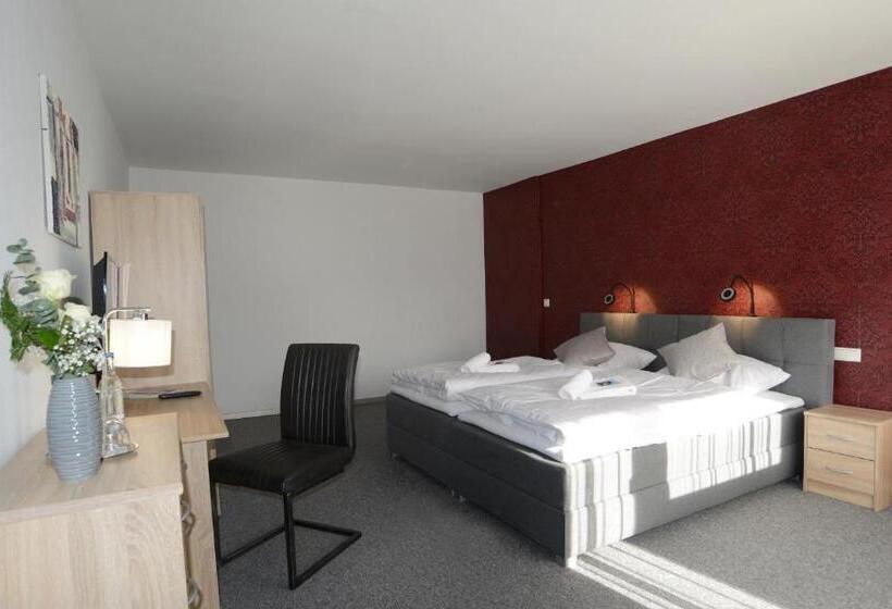 Номер Стандарт Трехместный, Landhotel Kussmann