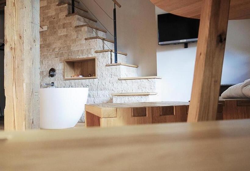 Family Suite, Waldvogel