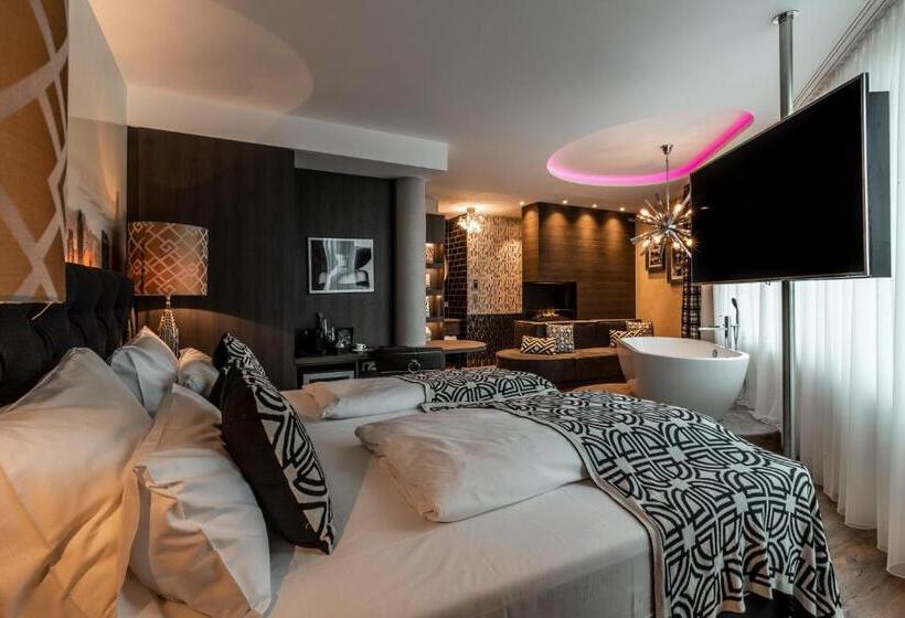 Номер Deluxe, Block Hotel & Living
