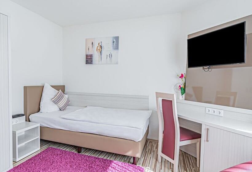 Quarto Estandar Individual, Tannenblick
