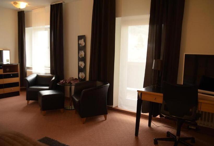 Номер Стандарт Трехместный, Landhotel Röfleuten