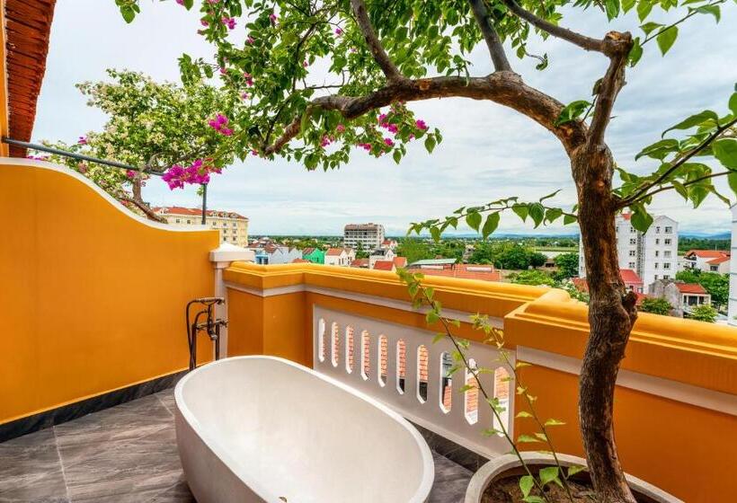 سوییت جونیور با بالکن, Son Hoi An Boutique Hotel & Spa