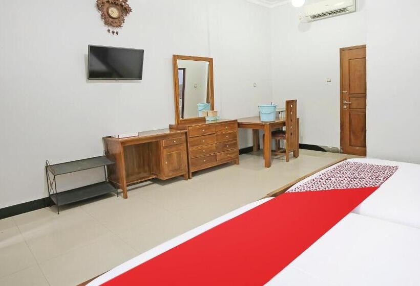 Номер Superior, Collection O 91449 Griya Ampenan Residence