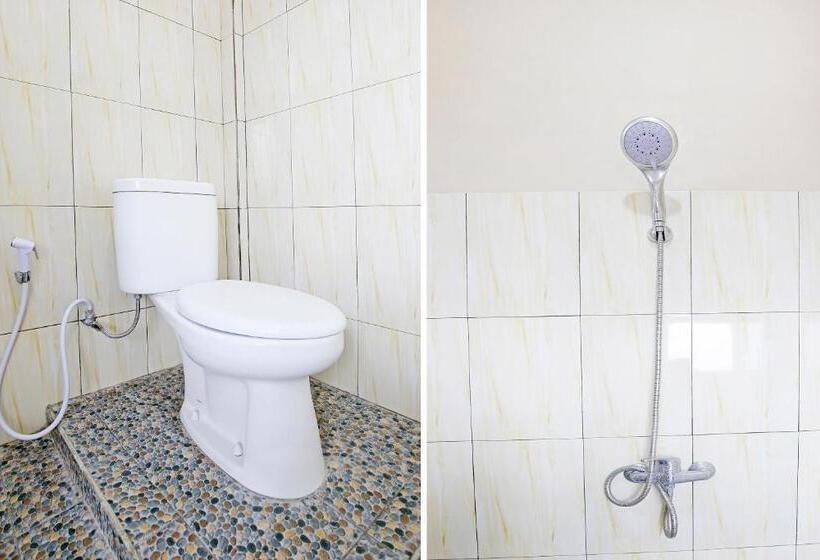 Номер Deluxe Кровать Кинг, Collection O 91449 Griya Ampenan Residence
