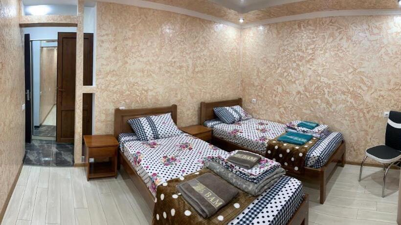 اتاق استاندارد با چشم‌انداز کوهستان, Guest House Diana