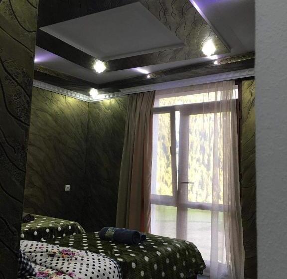 Deluxe Room Mountain View, Guest House Diana