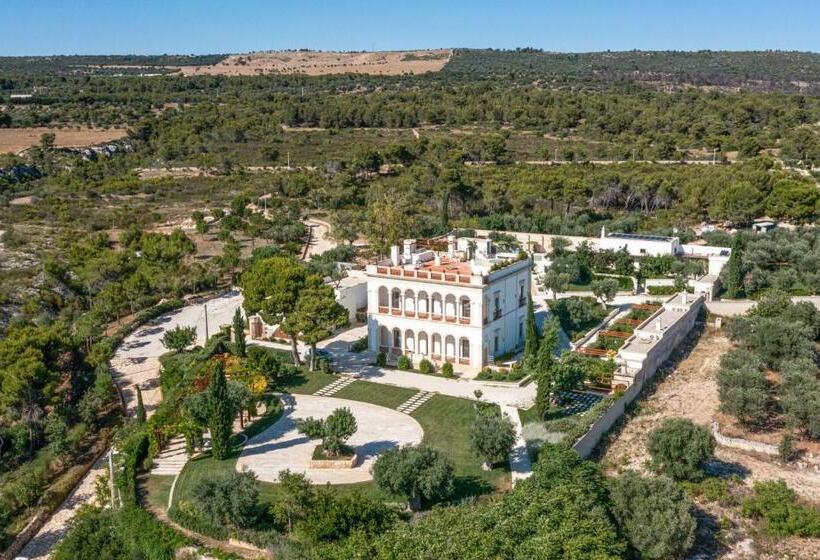 اتاق لوکس با تخت بزرگ, Mastropà Exclusive Resort