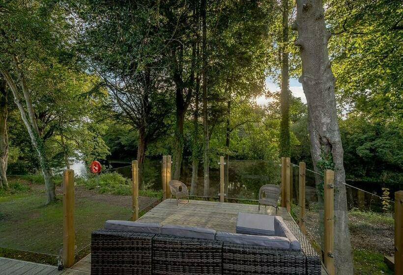 Дом 3 Спальни, Gadgirth Estate Lodges