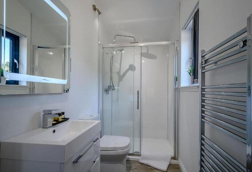 Дом 3 Спальни, Gadgirth Estate Lodges