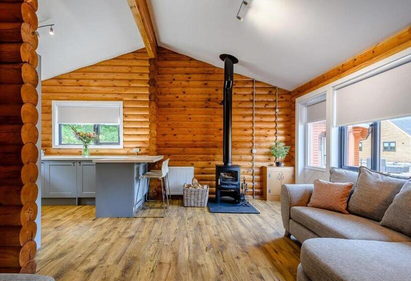 Дом 1 Спальня, Gadgirth Estate Lodges