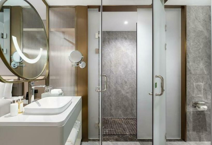 اتاق استاندارد با تخت بزرگ, Holiday Inn Changsha Malanshan, An Ihg