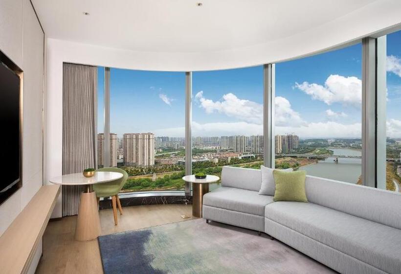 سوئیت با تخت بزرگ, Holiday Inn Changsha Malanshan, An Ihg
