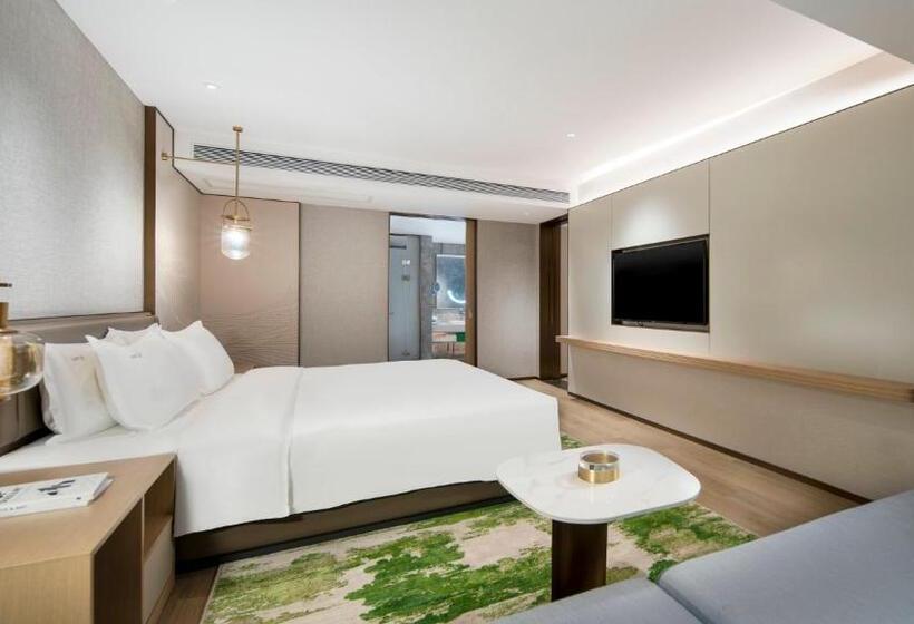 سوئیت با تخت بزرگ, Holiday Inn Changsha Malanshan, An Ihg