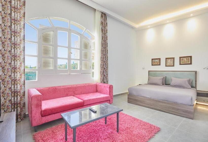ویلای یک اتاق خوابه با استخر شنا, Le Royal Marina