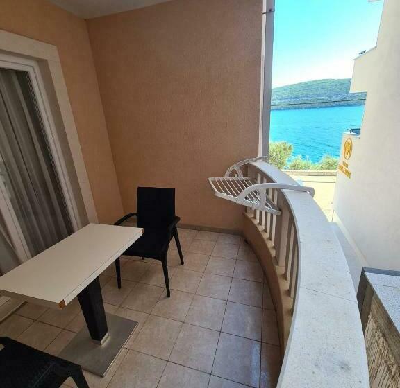غرفة قياسية مزوَّدة بشُرفة, Villa Ancora
