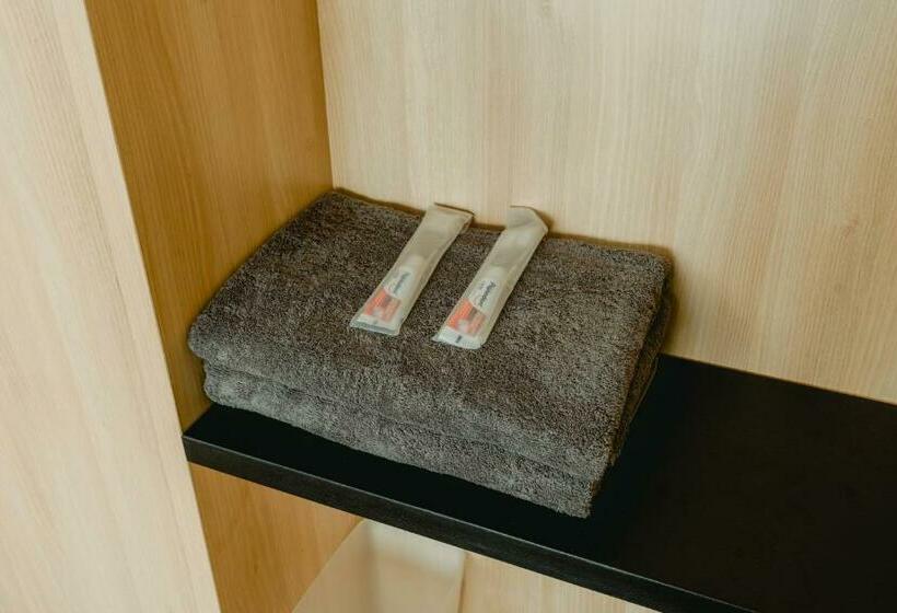 Номер Deluxe, Bobocabin Coban Rondo, Malang