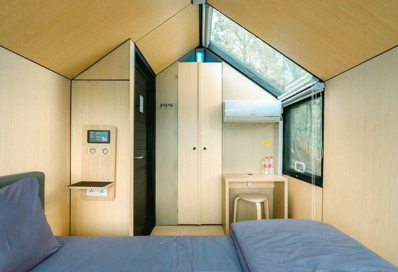 Номер Deluxe, Bobocabin Coban Rondo, Malang