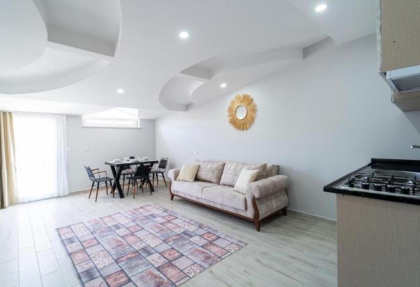 اتاق خانوادگی, Kumbağ şehri̇ Saray Apart Otel