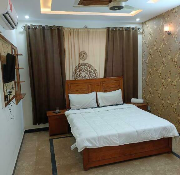 اتاق اکونومی, Tabi Inn