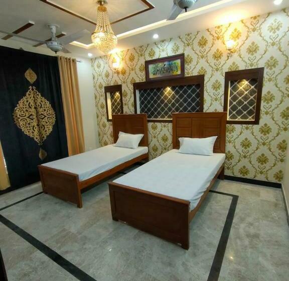 اتاق اکونومی, Tabi Inn