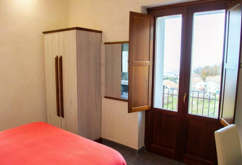 Номер Стандарт Вид на Море с Балконом, Palazzo Iaquinta   Rooms, Restaurant & Wellness