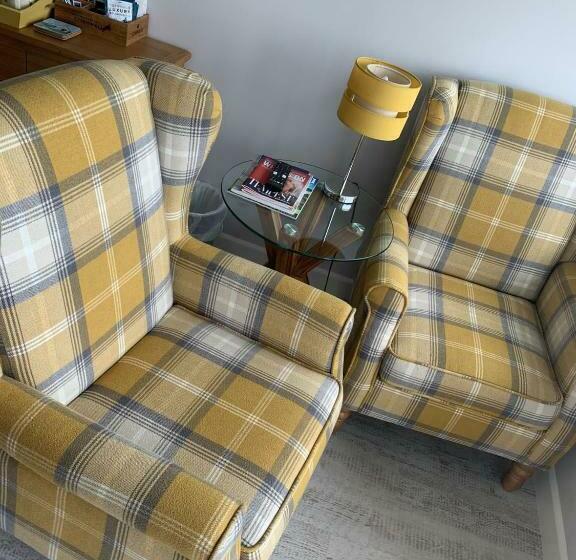 Номер Стандарт, Sirens Sunset Peaceful Retreat With Stunning Sea Views, 5 Minutes From Porth Beach