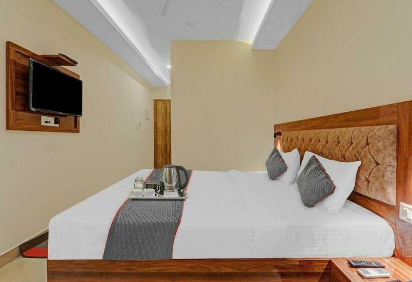 Classic 3 Pers. Værelse, Super Townhouse H G Near Gautam Buddha Park