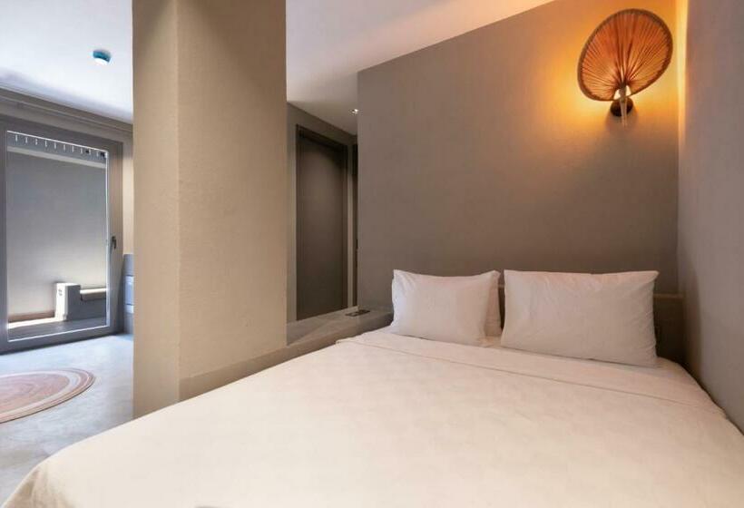 디럭스 스위트, Soas Suites