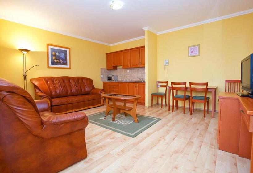 Апартаменты 1 Спальня, Járja
