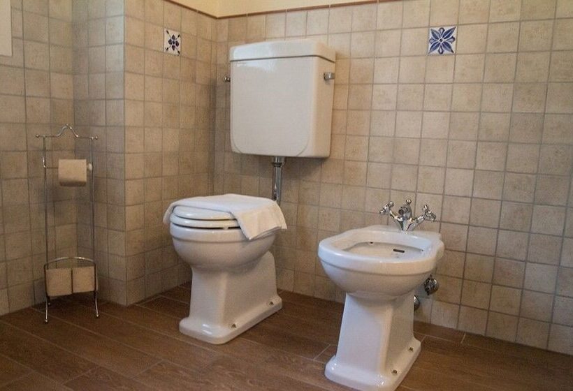 اتاق استاندارد یک نفره, Ai Frutti Di Una Volta B&b