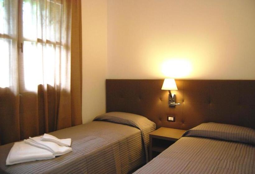 آپارتمان 2 خوابه, Residenze Al Colle Dei Pini