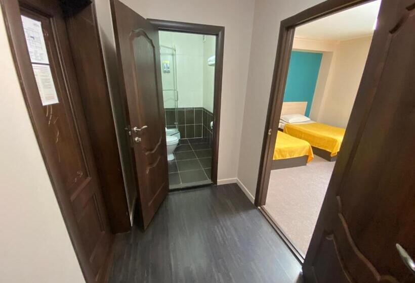 اتاق راحتی, Ulpan Mini