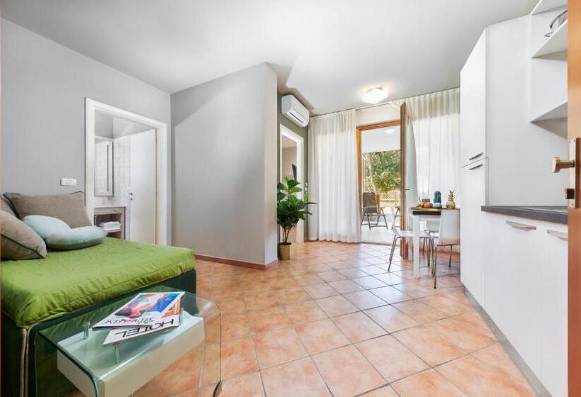 Апартаменты 1 Спальня Нижний Этаж, Residence Poggio Dei Pini