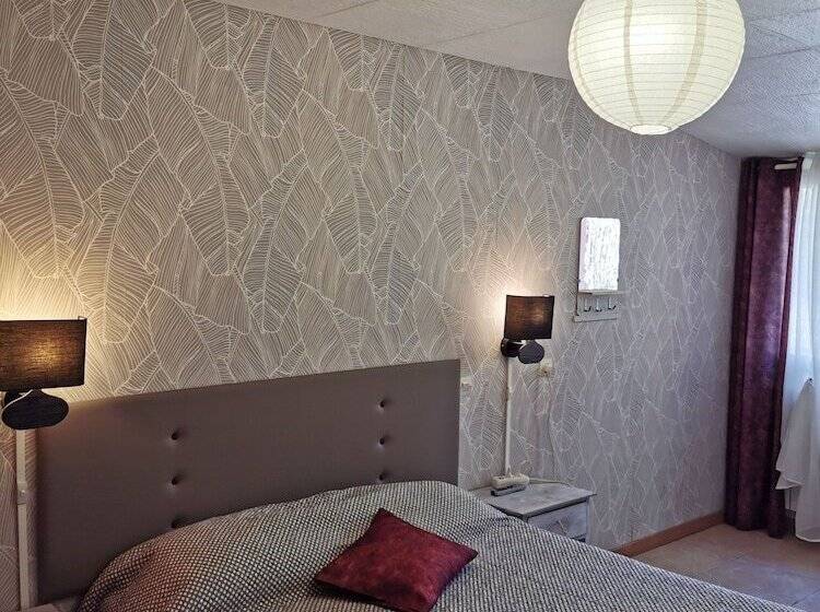 اتاق استاندارد, La Chaumiere