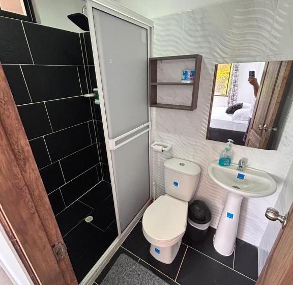 اتاق استاندارد چهار تخته, Sg