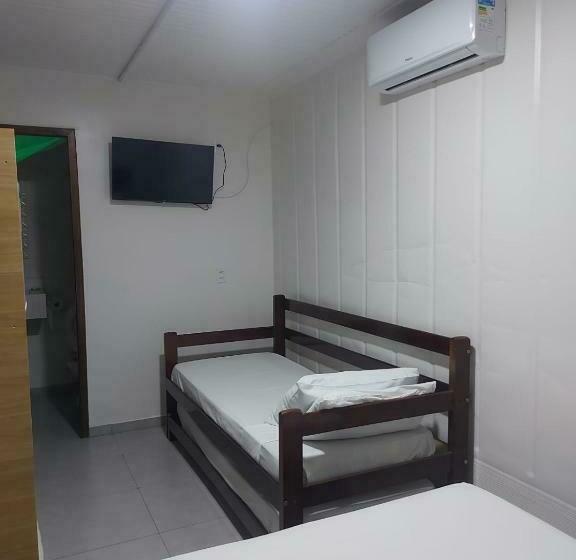 اتاق پریمیوم چهارنفره, Hospedagem Quinta Do Correia