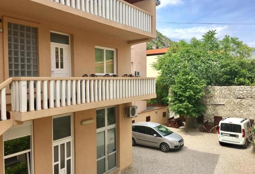 استودیو استاندارد با تراس, Villa Anja