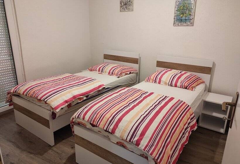 استودیو استاندارد با تراس, Villa Anja