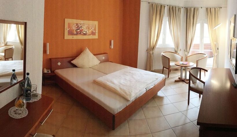 Номер Стандарт, Hostellerie Bacher
