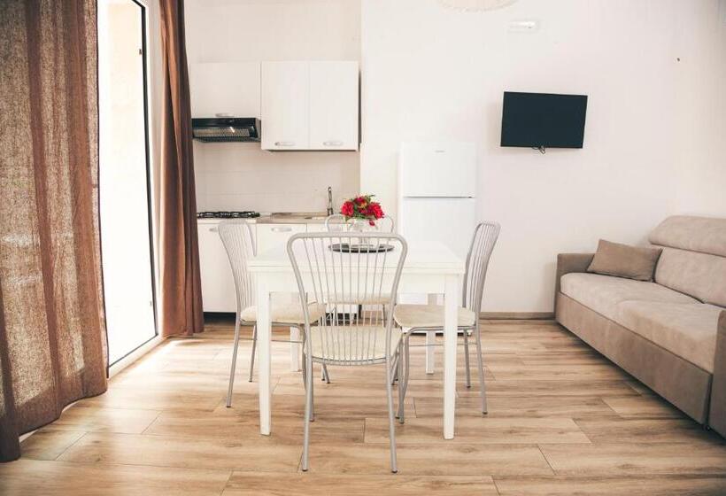 آپارتمان 1 خوابه با بالکن, Ap Apartment   Flats&rooms Gallipoli