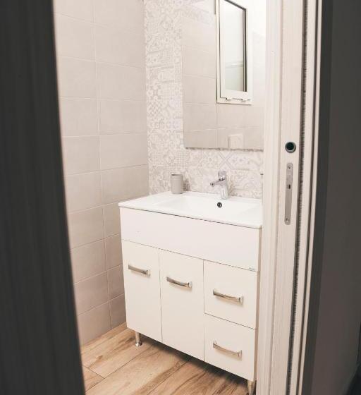 آپارتمان 1 خوابه همکف, Ap Apartment   Flats&rooms Gallipoli