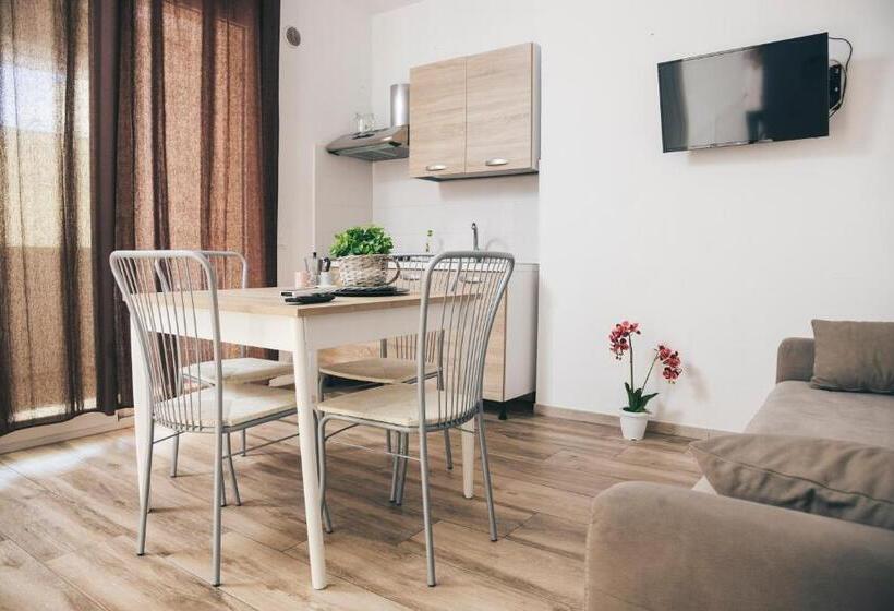 آپارتمان 1 خوابه با بالکن, Ap Apartment   Flats&rooms Gallipoli