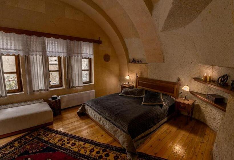 Номер Deluxe, Temenni Evi