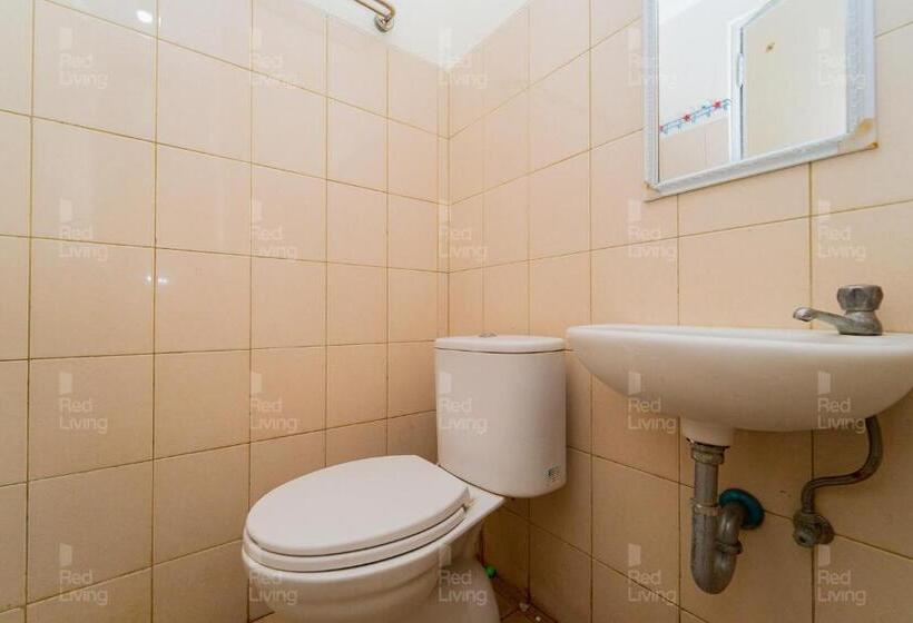Номер Economy, Redliving Apartemen Tamansari Panoramic   Santuy Agency Lobby P1 9