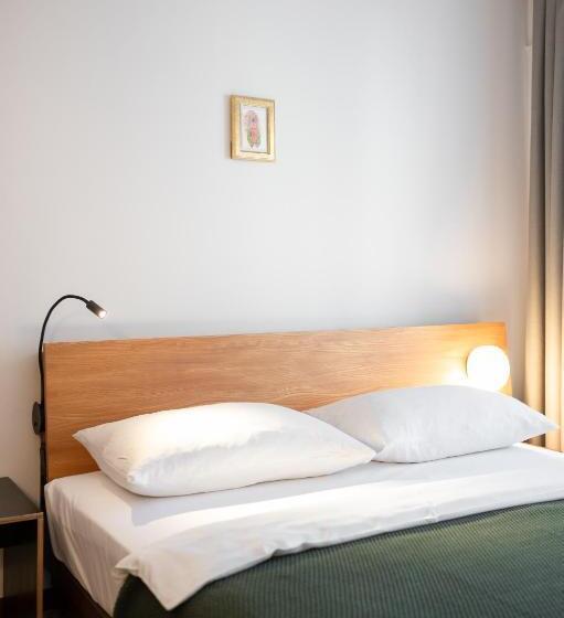 스탠다드 발코니 룸, Magdas Hotel Vienna City   First Social Business Hotel In Austria