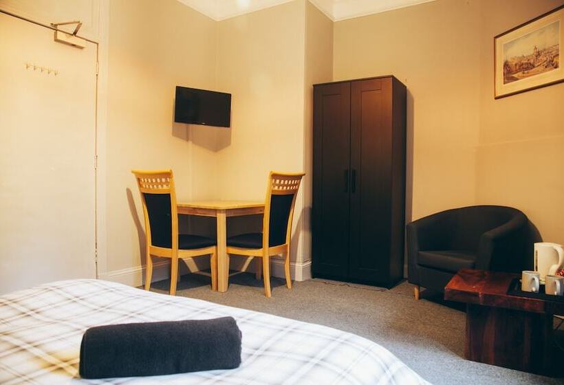 Номер Стандарт, Belford Hostel