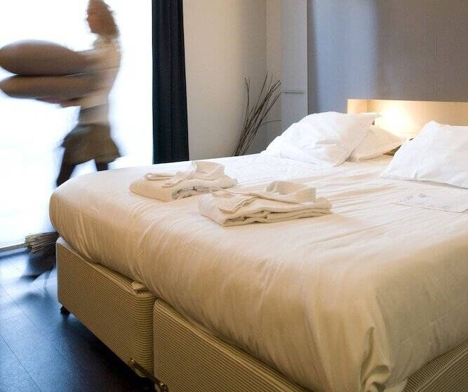 سوییت, Boetiek Hotel Plein Vijf