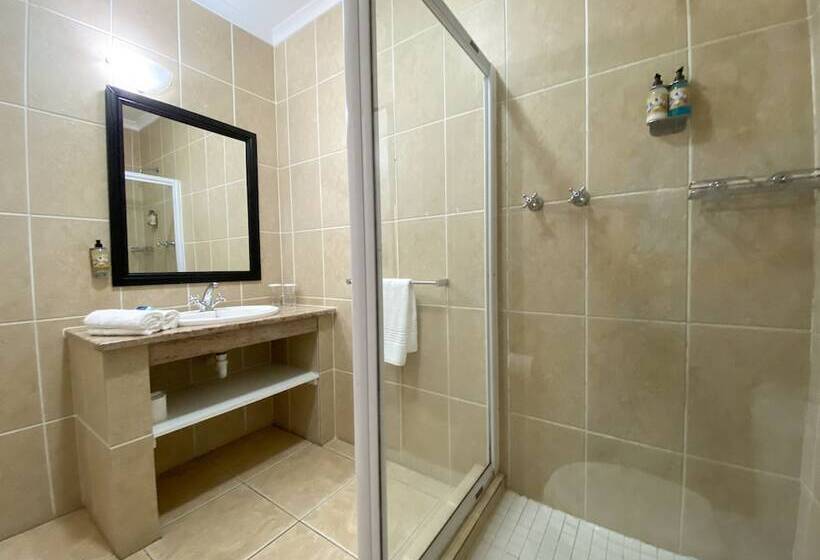 Номер Стандарт, Bartnique Guesthouse