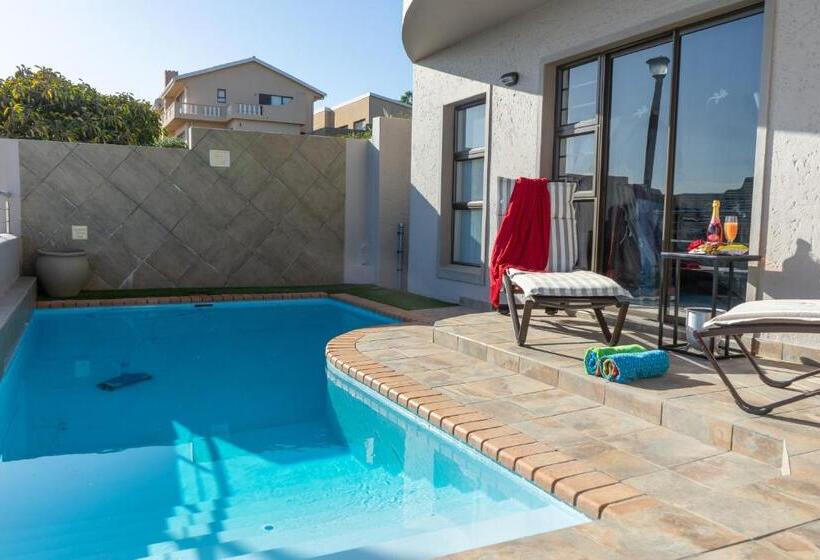 Семейный Номер, Bartnique Guesthouse